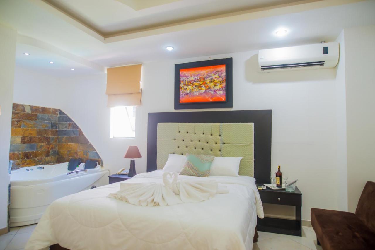 Hotel Presidente Beach Salinas Kültér fotó